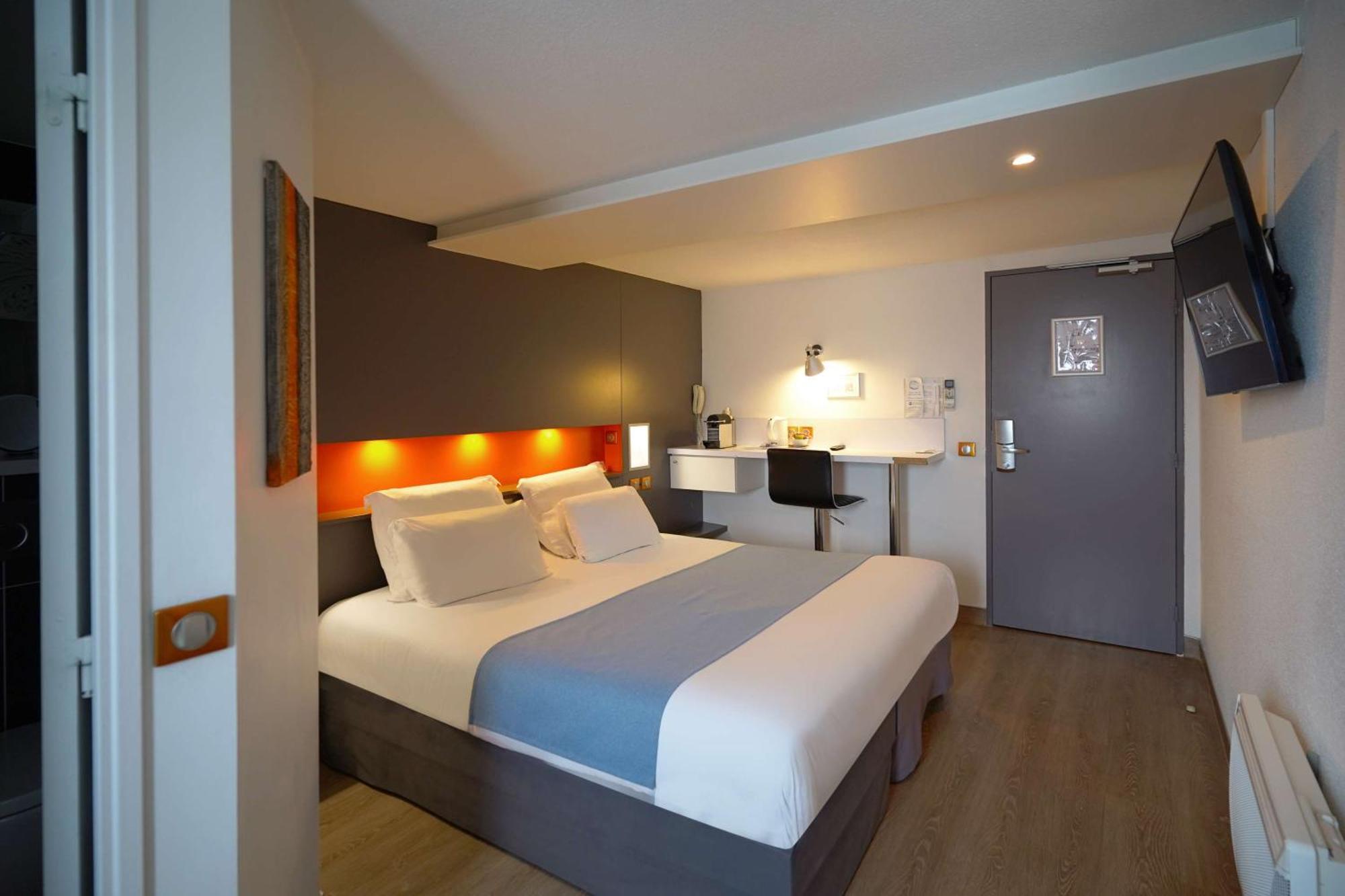 Hotel Best Western The Wish Versailles Гианкур Екстериор снимка